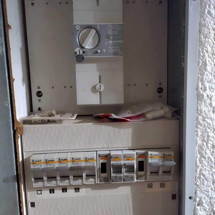 Installation d'un nouveau tableau électrique Saint-Jeoire